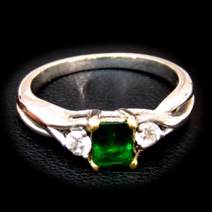 Emerald Rings B8RI-105